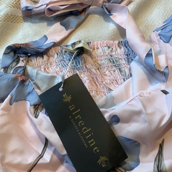 Alredine Baileys Blossom Floral Halter Ruffle Crop Top Size Large - Picture 4 of 9